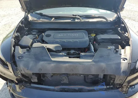 2016 Jeep Cherokee Latitude z USA, uszkodzony, nr VIN 1C4PJMCB6GW118190